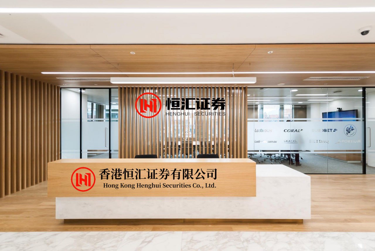 集采优配 巴东：日落奔赴峡江 余霞泼墨浪漫